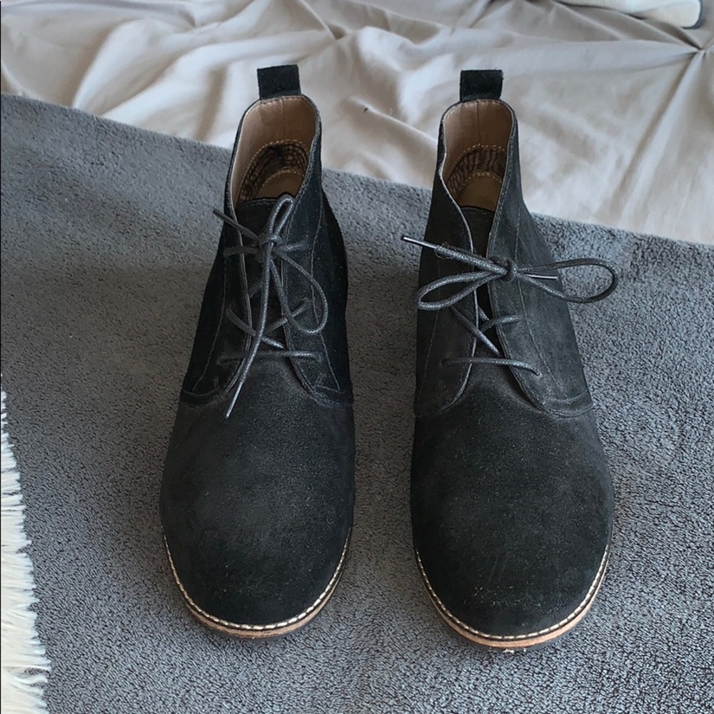 Women’s Suede White Mountain Bootie